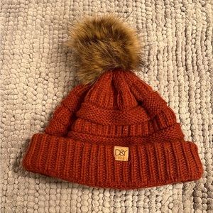 D&Y beanie with Pom Pom